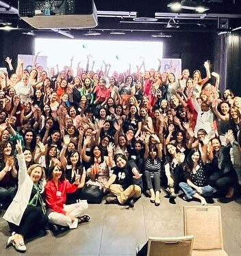 AME realiza su primer encuentro anual con más de 170 asistentes y reconoce a mujeres líderes del sector energético