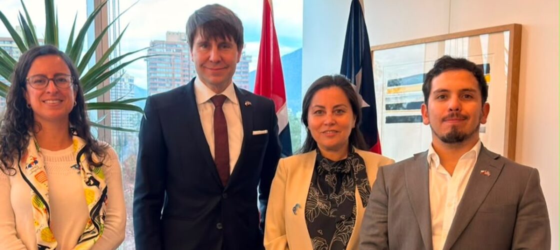 Reunión con la Embajada de Noruega para explorar nuevas vías de colaboración